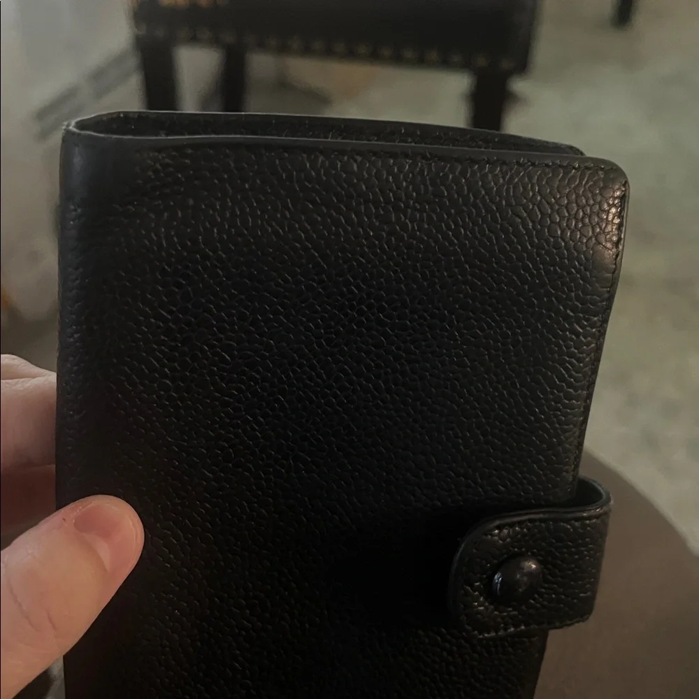 CHANEL Textured Black Caviar Leather Kisslock Wallet CC logo embossed